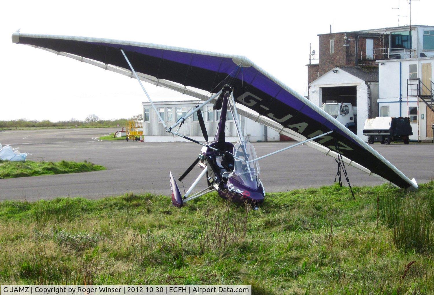 G-JAMZ, 2011 P&M Aviation QuikR C/N 8578, Visiting flexwing.
