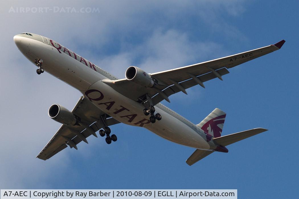 A7-AEC, 2005 Airbus A330-302 C/N 659, Airbus A330-302 [659] (Qatar Airways) Heathrow~G 09/08/2010