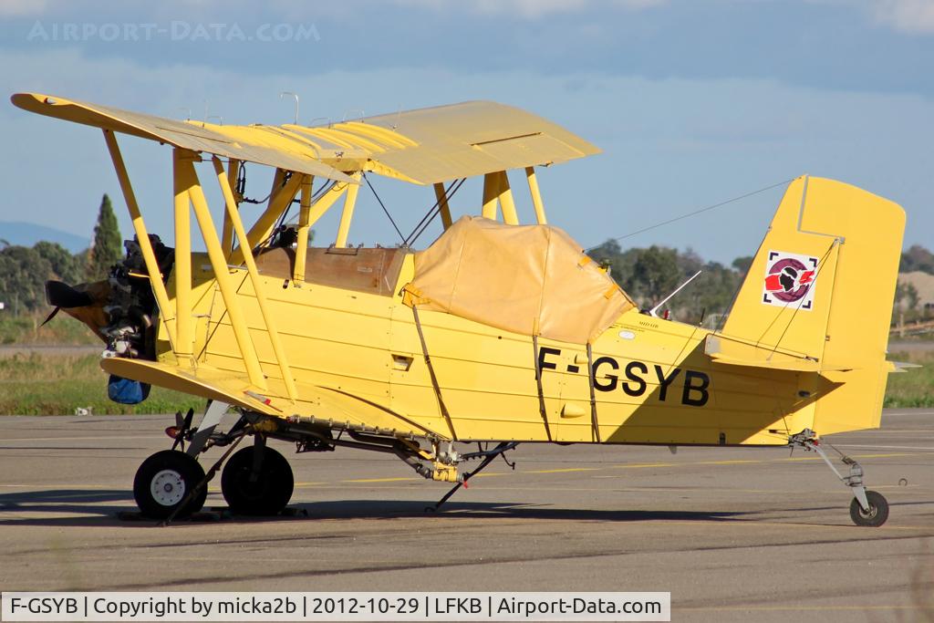 F-GSYB, Grumman G-164B Ag Cat B C/N 740B, Parked