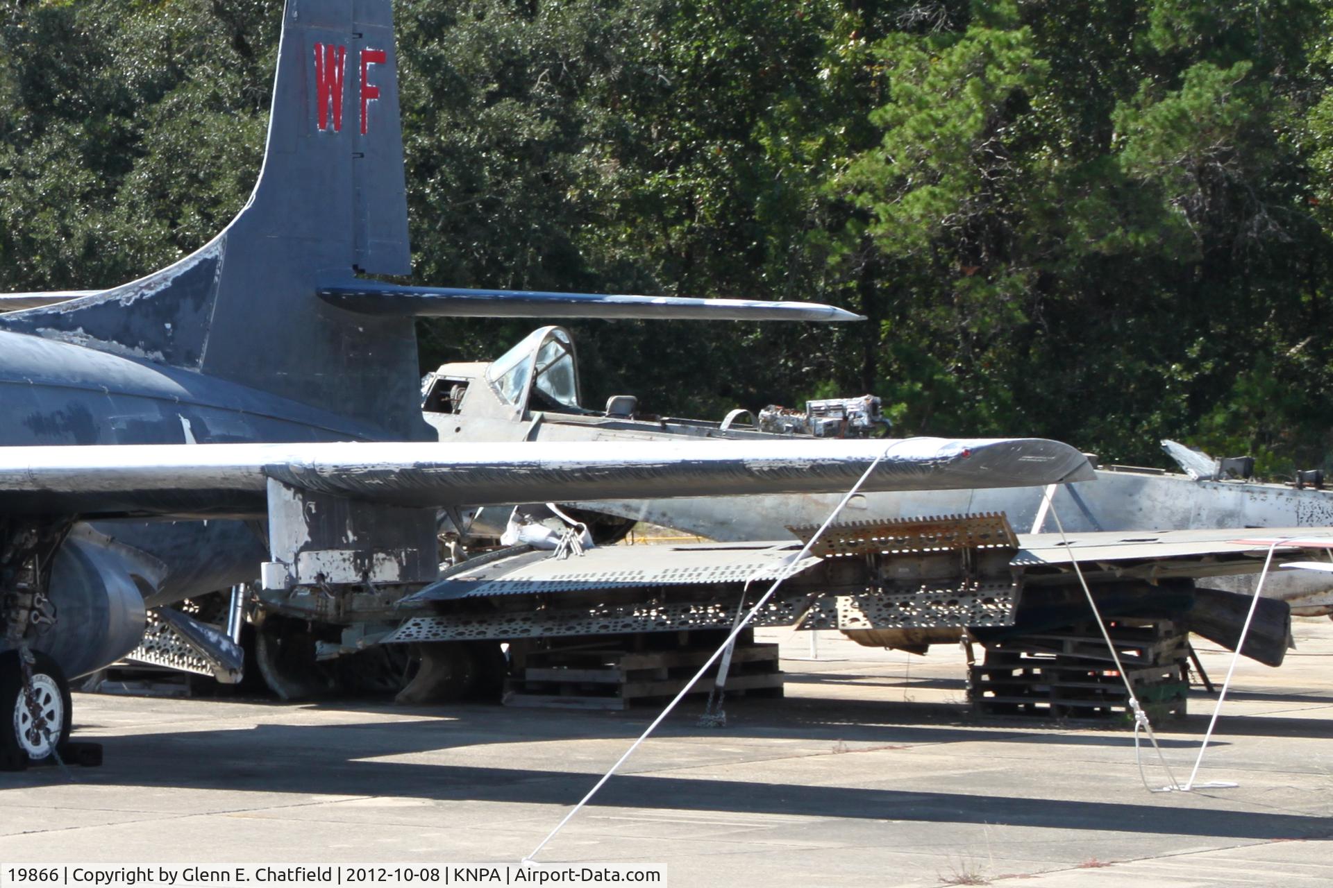 19866, 1944 Curtiss SB2C-4 Helldiver C/N Not Found 19866, Pile of pieces awaiting restoration.