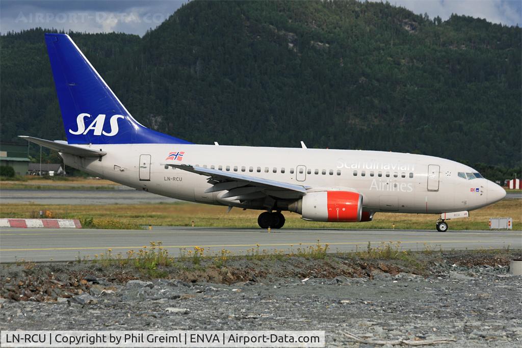 LN-RCU, 1999 Boeing 737-683 C/N 30190, Taken at TRD