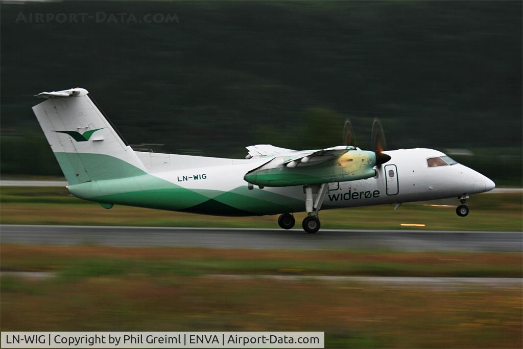 LN-WIG, 1994 De Havilland Canada DHC-8-103B Dash 8 C/N 382, Taken at TRD
