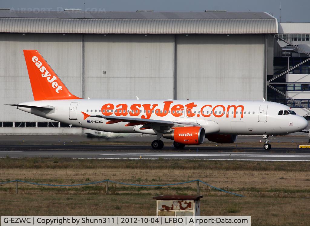 G-EZWC, 2012 Airbus A320-214 C/N 5236, Taxiing holding point rwy 32R for departure...