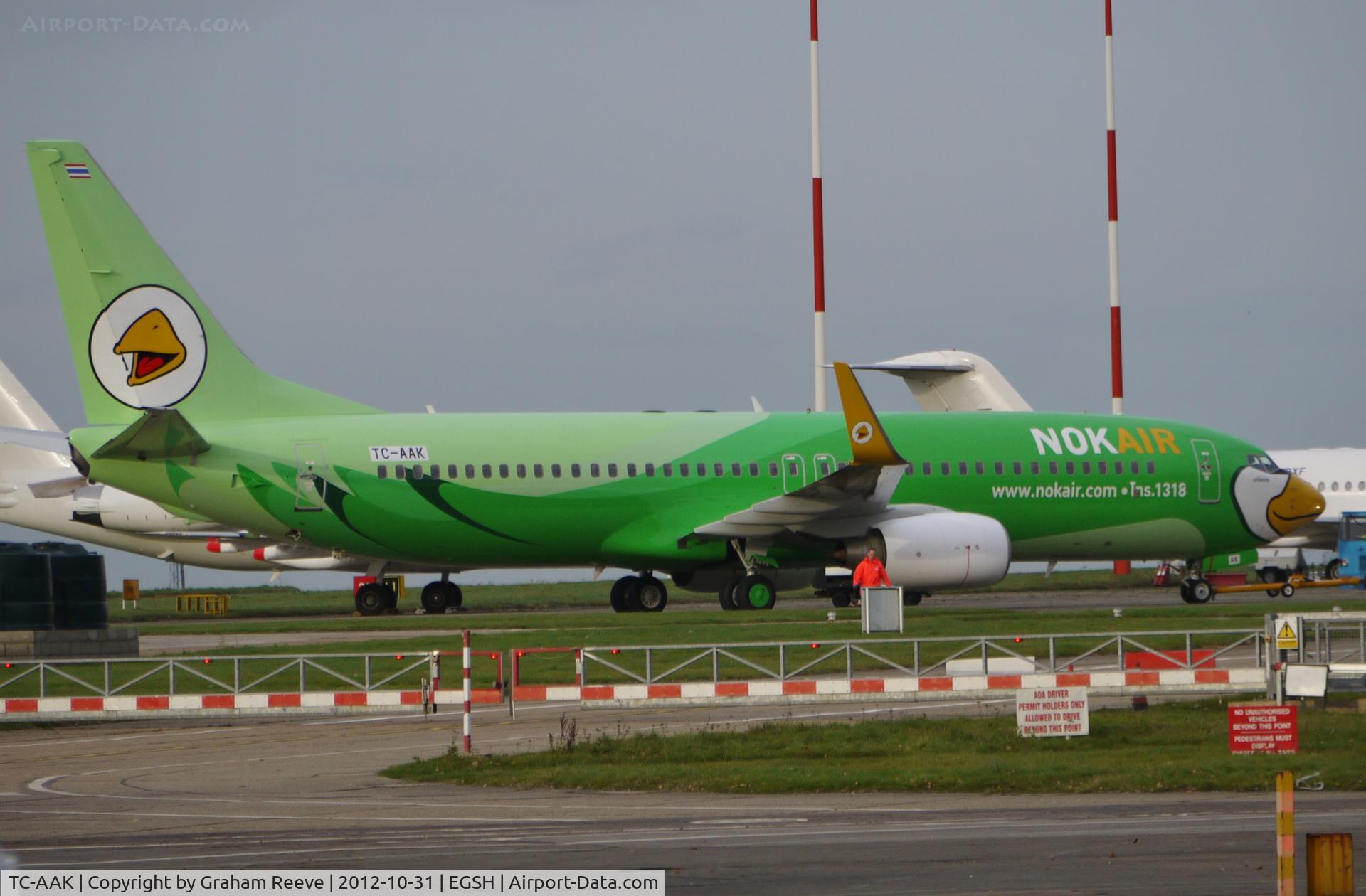 TC-AAK, 2007 Boeing 737-8FH C/N 35094/2195, Under tow.