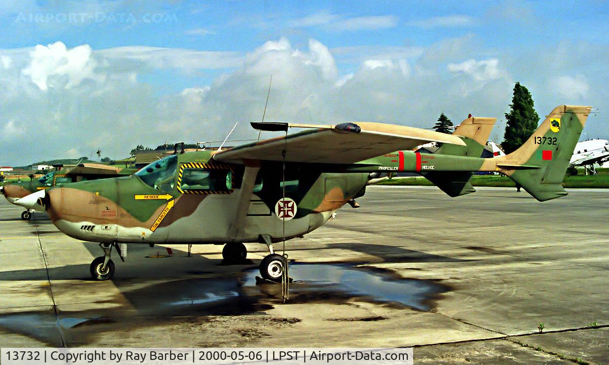 13732, Reims Cessna FTB337G C/N 0033, R/Cessna FTB.337G Super Skymaster [0033] Sintra-Lisbon~CS 06/05/2000