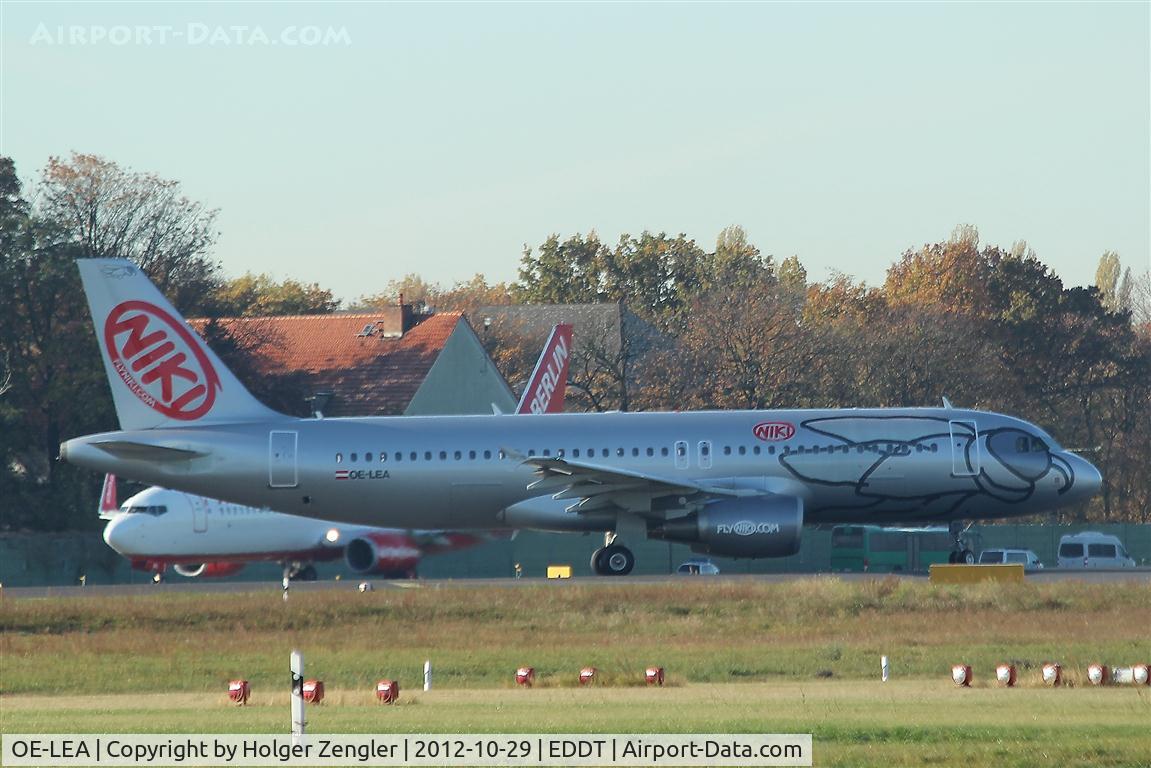 OE-LEA, 2005 Airbus A320-214 C/N 2529, A Niki flight is ready for take-off at holding point 26L...