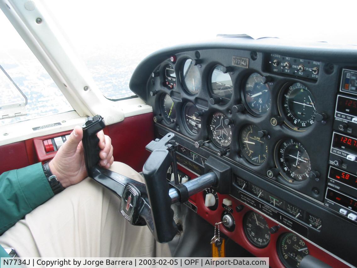 N7734J, 1969 Piper PA-32-260 Cherokee Six Cherokee Six C/N 32-1137, Interior view as of 2003