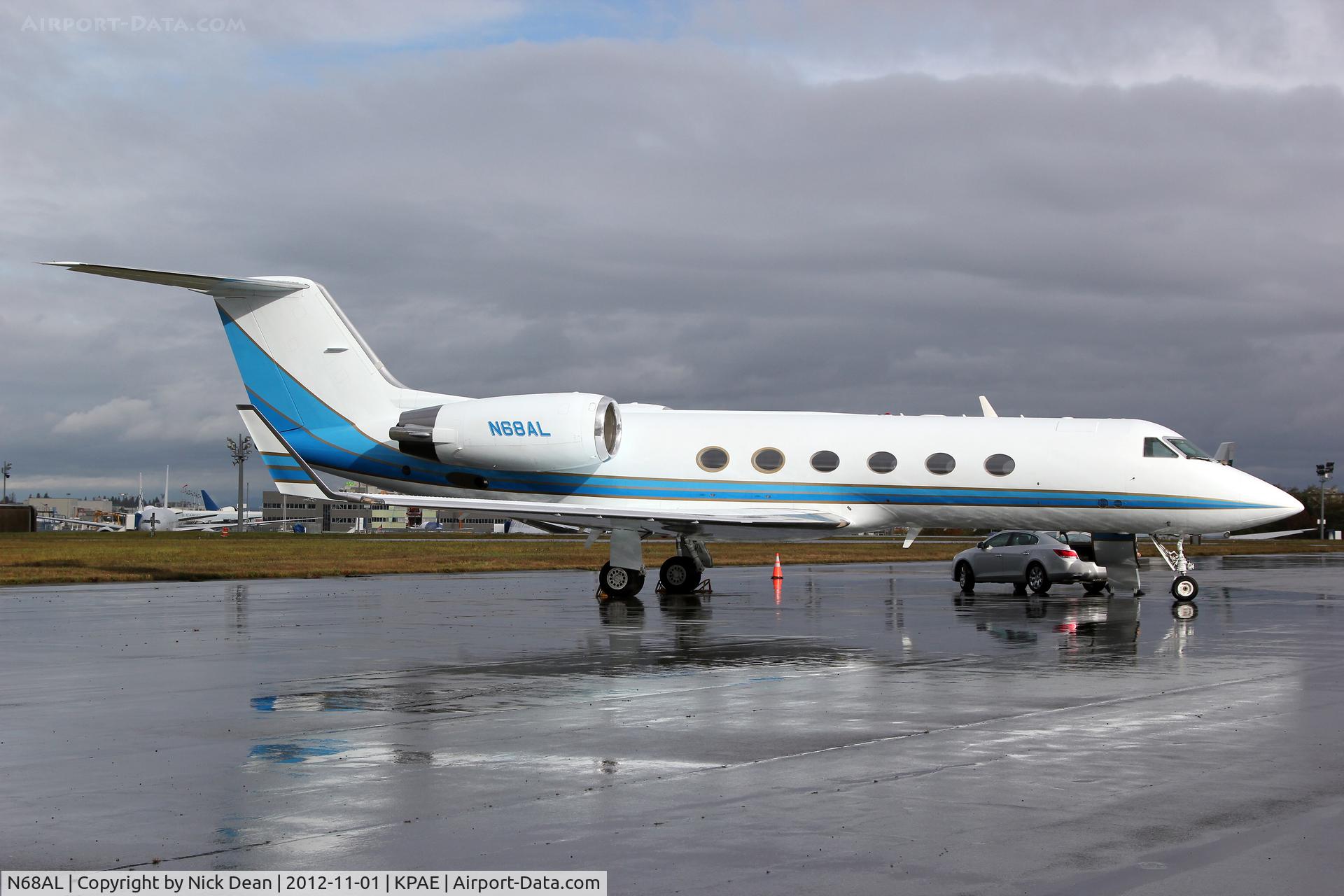 N68AL, 1992 Gulfstream Aerospace G-IV C/N 1198, KPAE/PAE