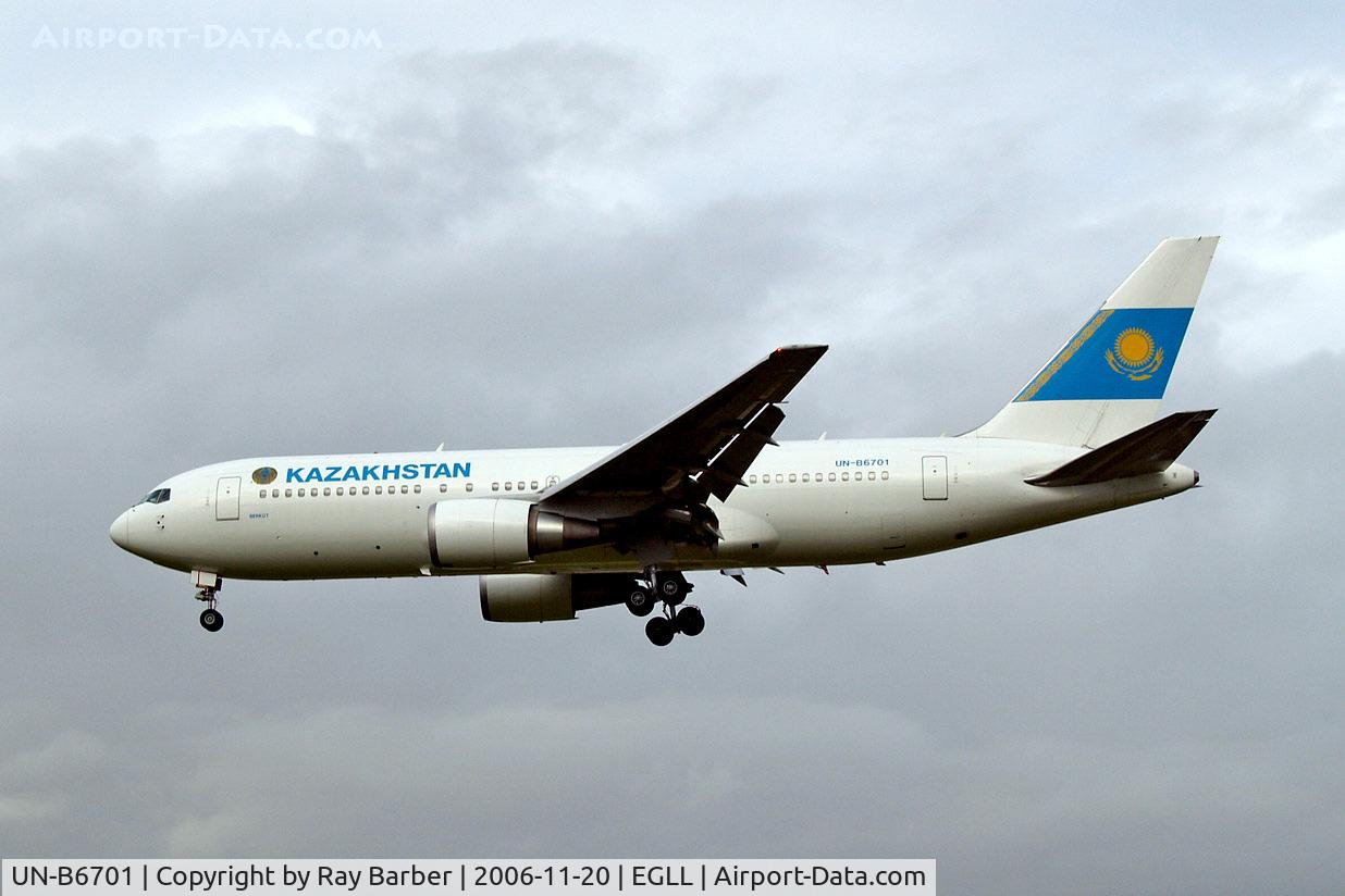 UN-B6701, 2001 Boeing 767-2DXER C/N 32954, Boeing 767-2DXER [32954] (Kazakstan Government) Heathrow~G 20/11/2006