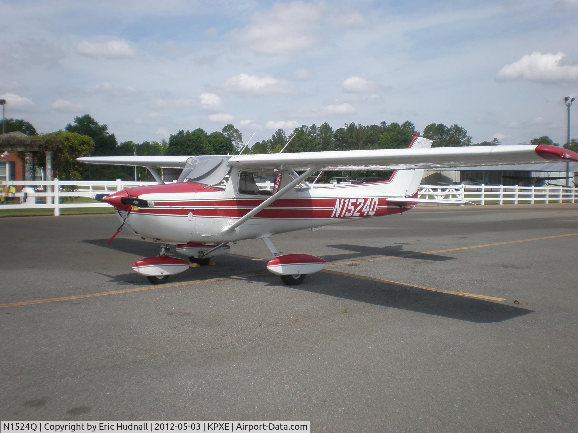 N1524Q, 1971 Cessna 150L C/N 15072824, Superdooddle; on standby.