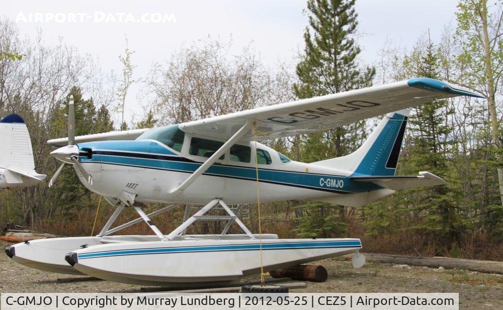C-GMJO, 1980 Cessna U206G Stationair C/N U20605536, In winter storage at Schwatka Lake in Whitehorse, Yukon.