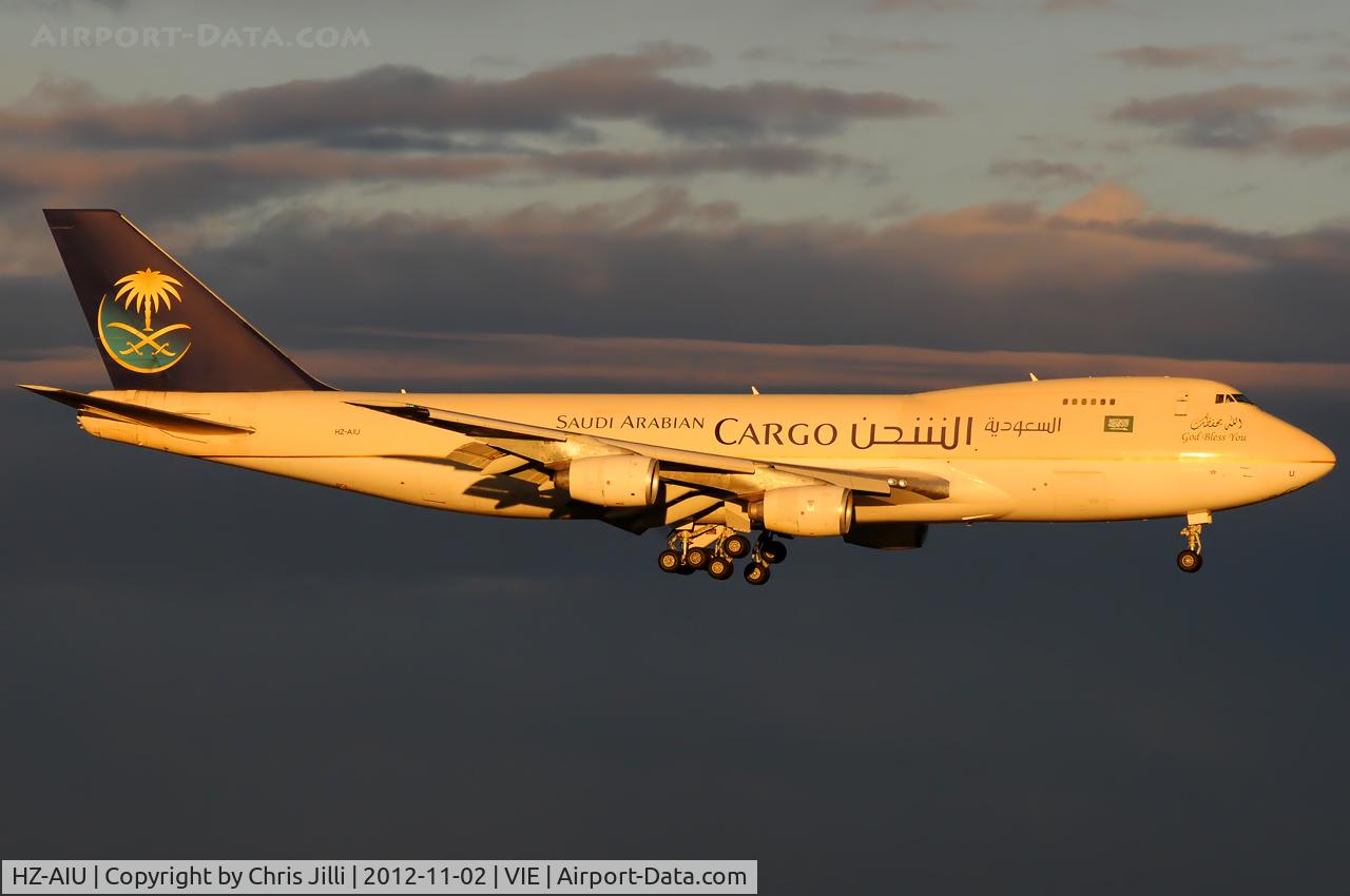 HZ-AIU, 1988 Boeing 747-268F C/N 24359/724, Saudi Arabian Cargo
