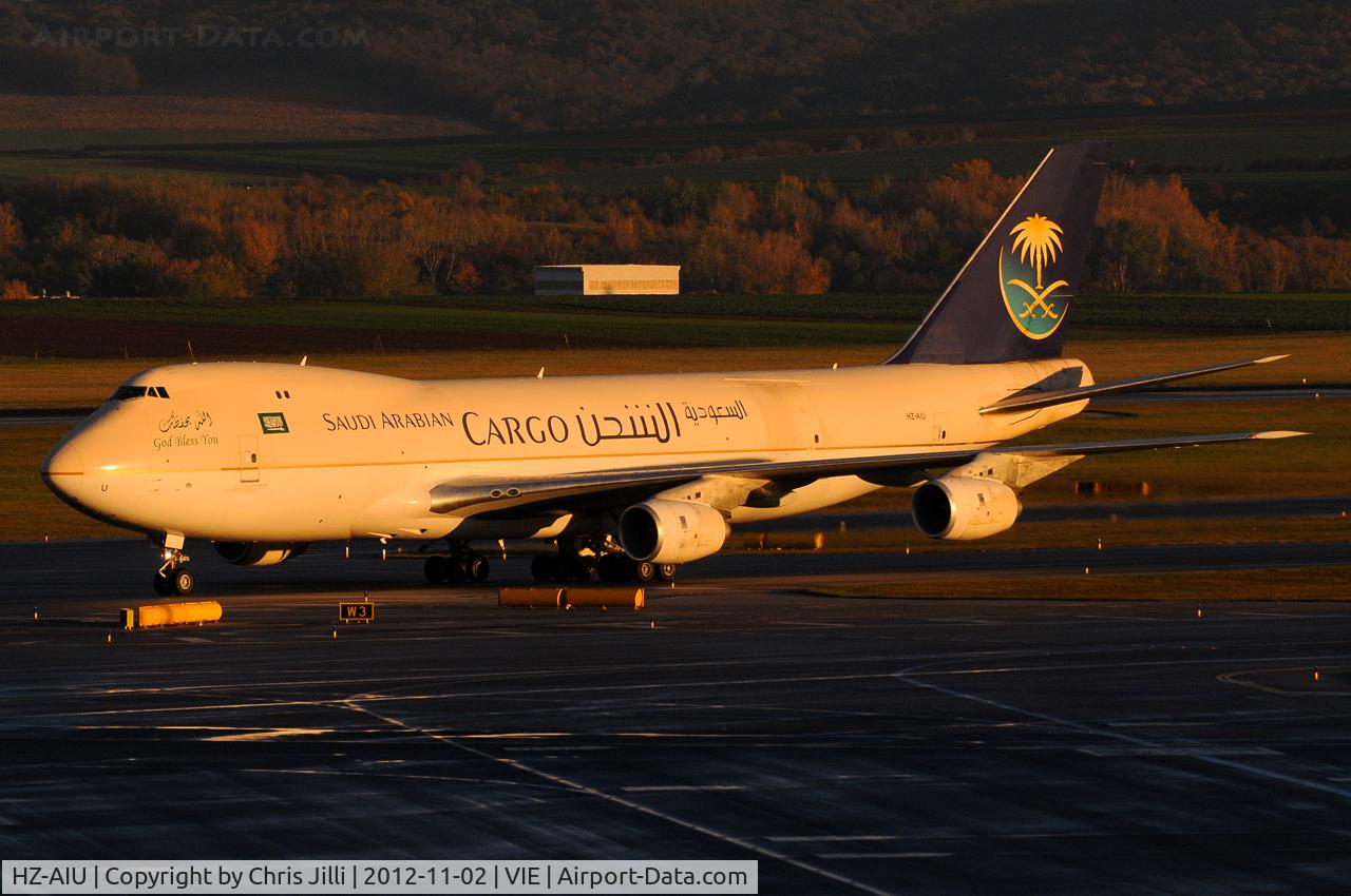 HZ-AIU, 1988 Boeing 747-268F C/N 24359/724, Saudi Arabian Cargo