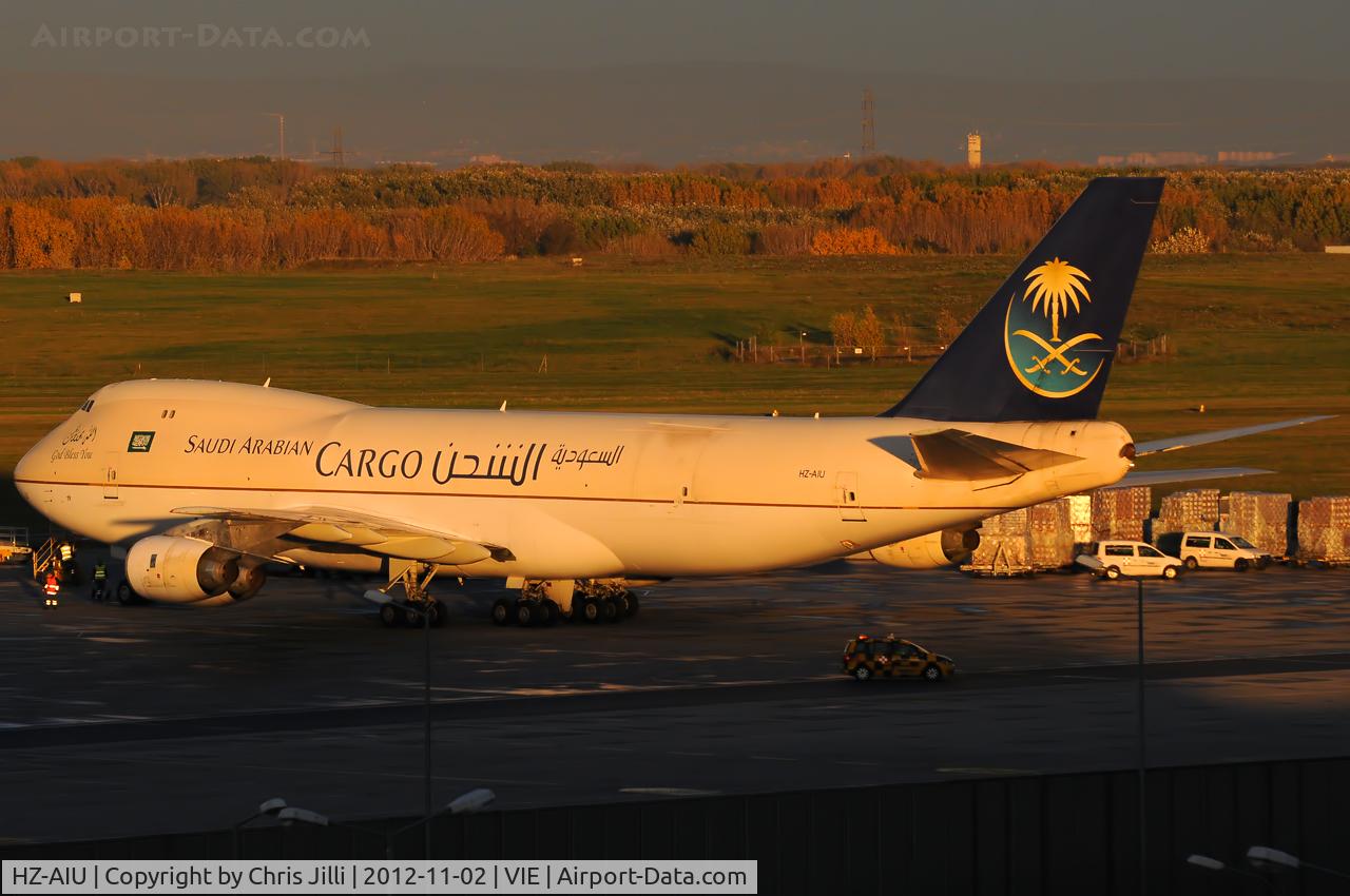 HZ-AIU, 1988 Boeing 747-268F C/N 24359/724, Saudi Arabian Cargo