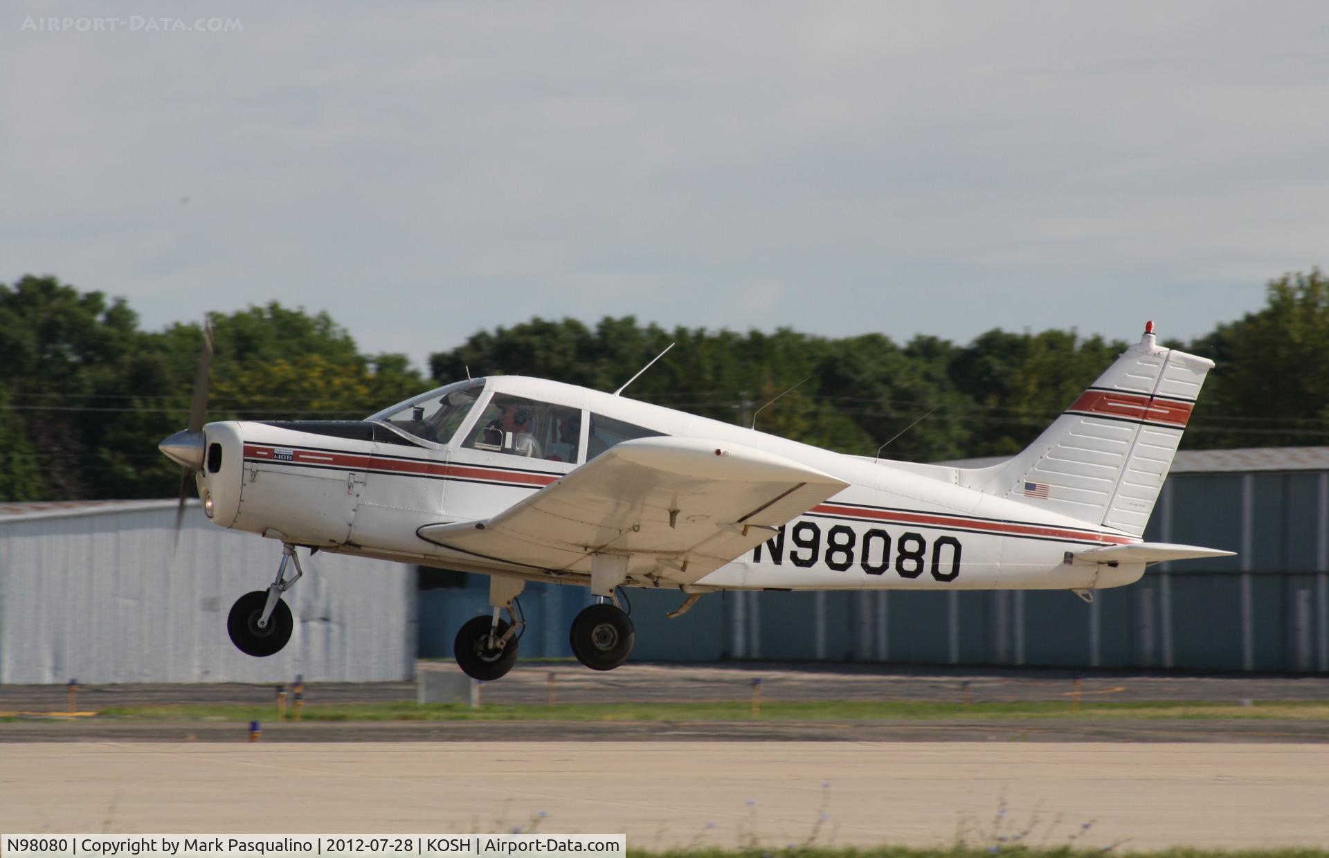 N98080, 1969 Piper PA-28-140 C/N 28-26028, Piper PA-28-140