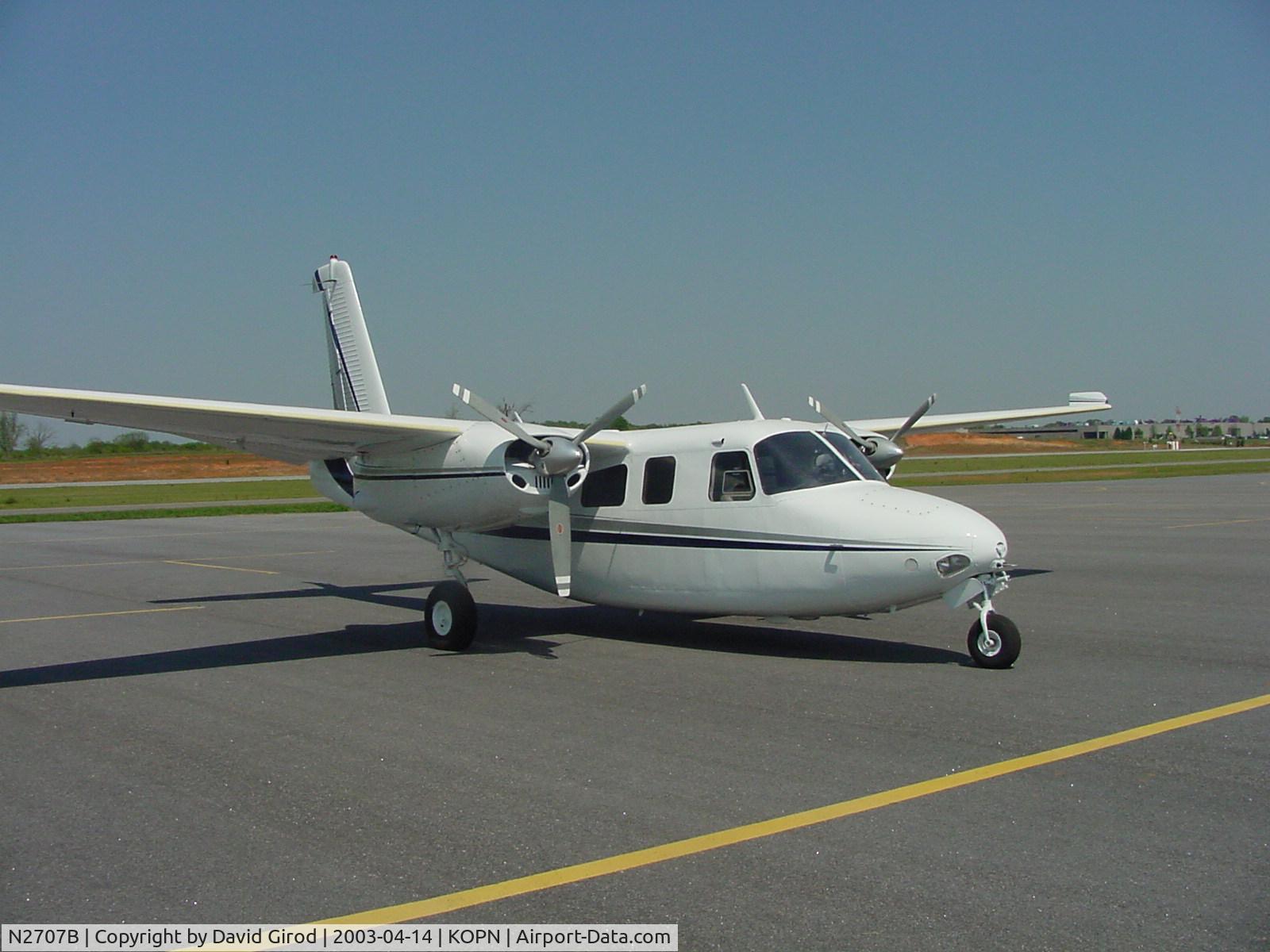 N2707B, 1957 Aero Commander 560-E C/N 555, not long after a fresh paint job. My fathers toy.