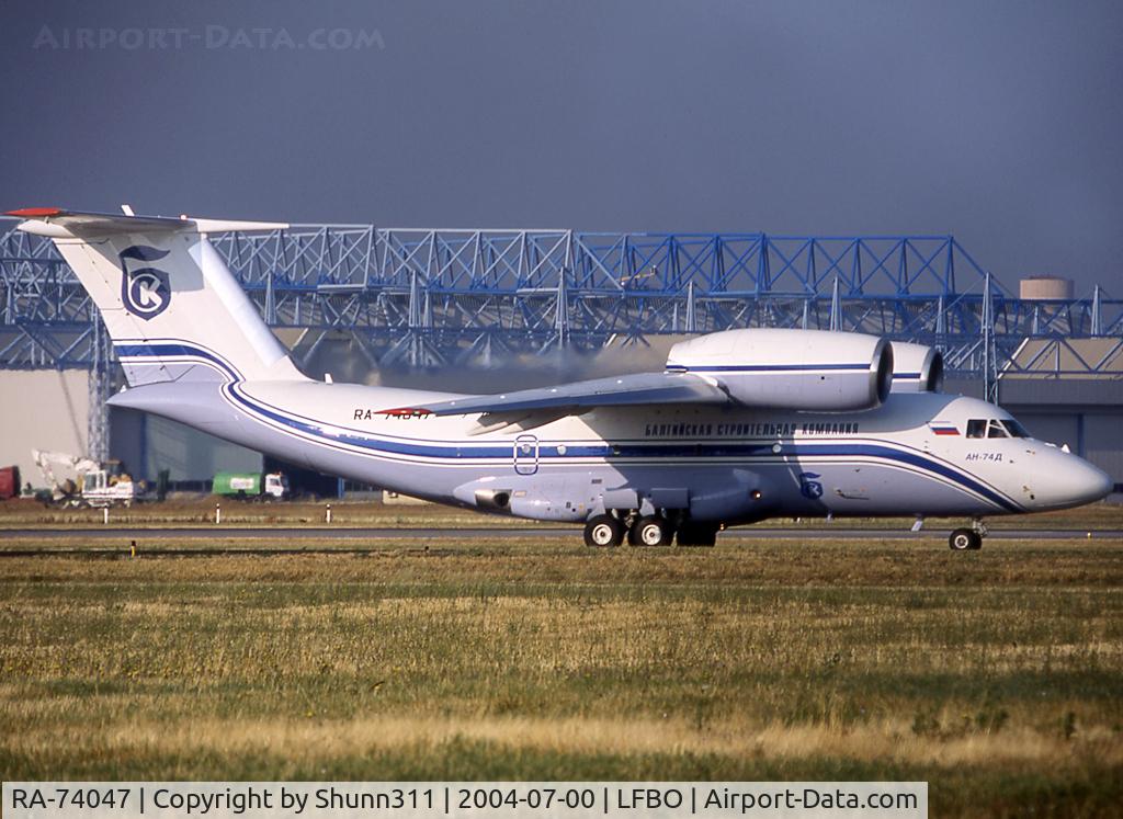 RA-74047, 1993 Antonov An-74D C/N 36547097941, Taxiing holding point rwy 14L for departure... Was my first An-74 ;)