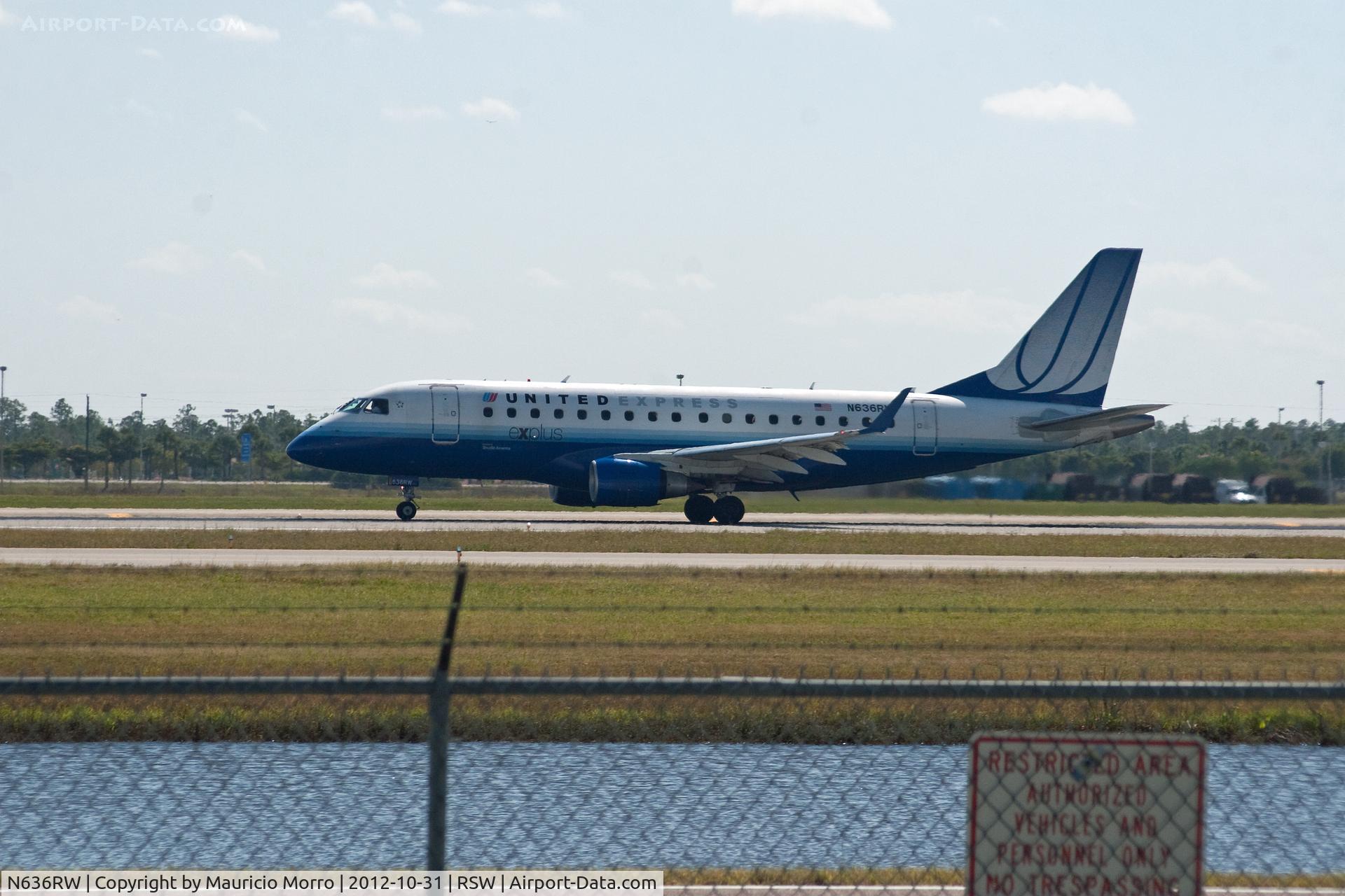 N636RW, 2004 Embraer 170SE (ERJ-170-100SE) C/N 17000052, Taking Off RWY 6