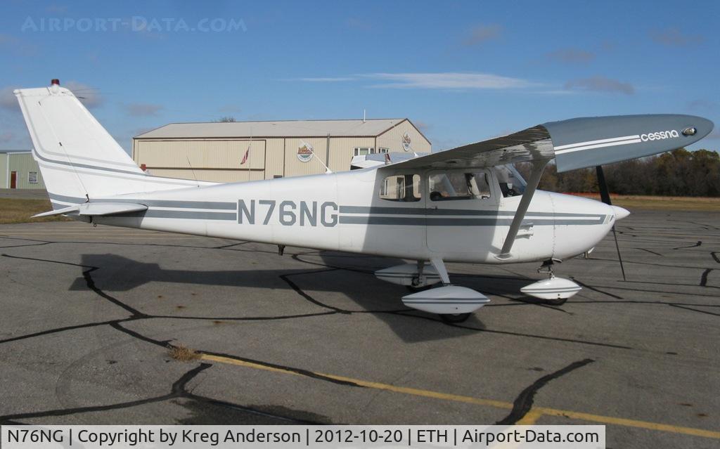 N76NG, 1959 Cessna 172A C/N 47006, Cessna 172A Skyhawk on the ramp in Wheaton, MN.
