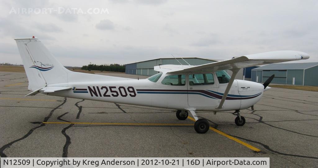 N12509, 1973 Cessna 172M C/N 17262030, Cessna 172M Skyhawk on the ramp in Perham, MN.