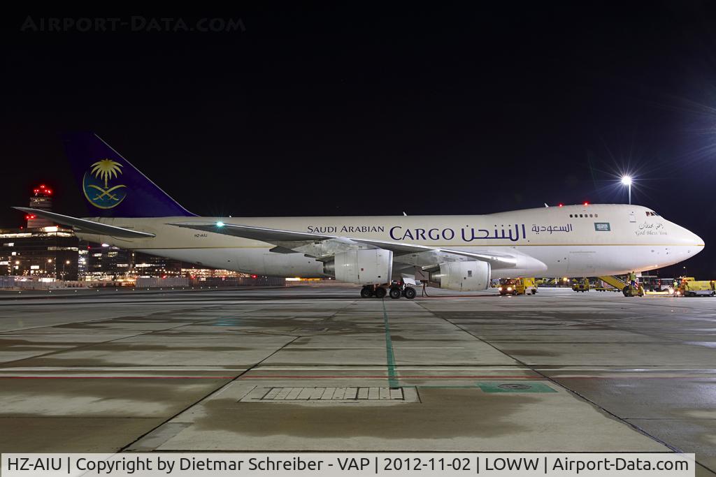 HZ-AIU, 1988 Boeing 747-268F C/N 24359/724, Saudia Boeing 747-200