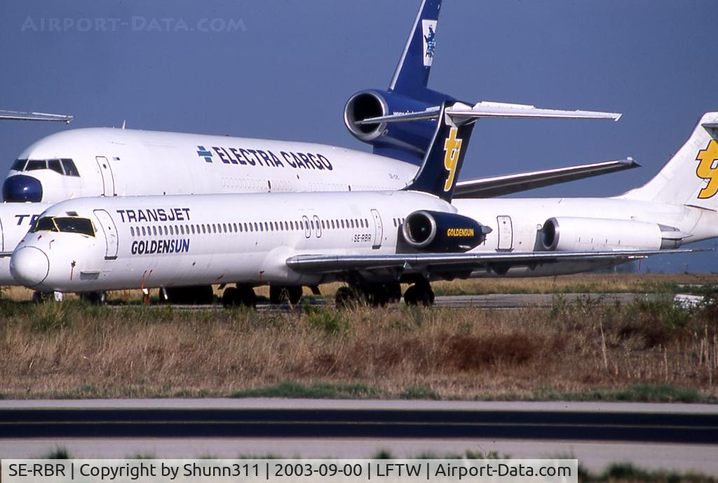 SE-RBR, 1986 McDonnell Douglas MD-83 (DC-9-83) C/N 49399, Stored here after Tranjet bankrupt...