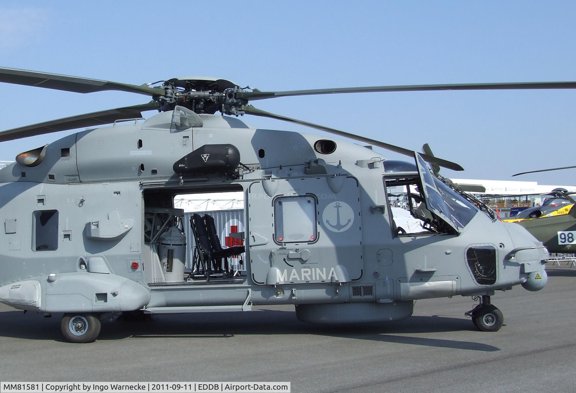 MM81581, 2012 NHI NH-90 NFH Caiman C/N 1042/HITN05, NHI NH90 NFH of the Italian Navy at the ILA 2012, Berlin