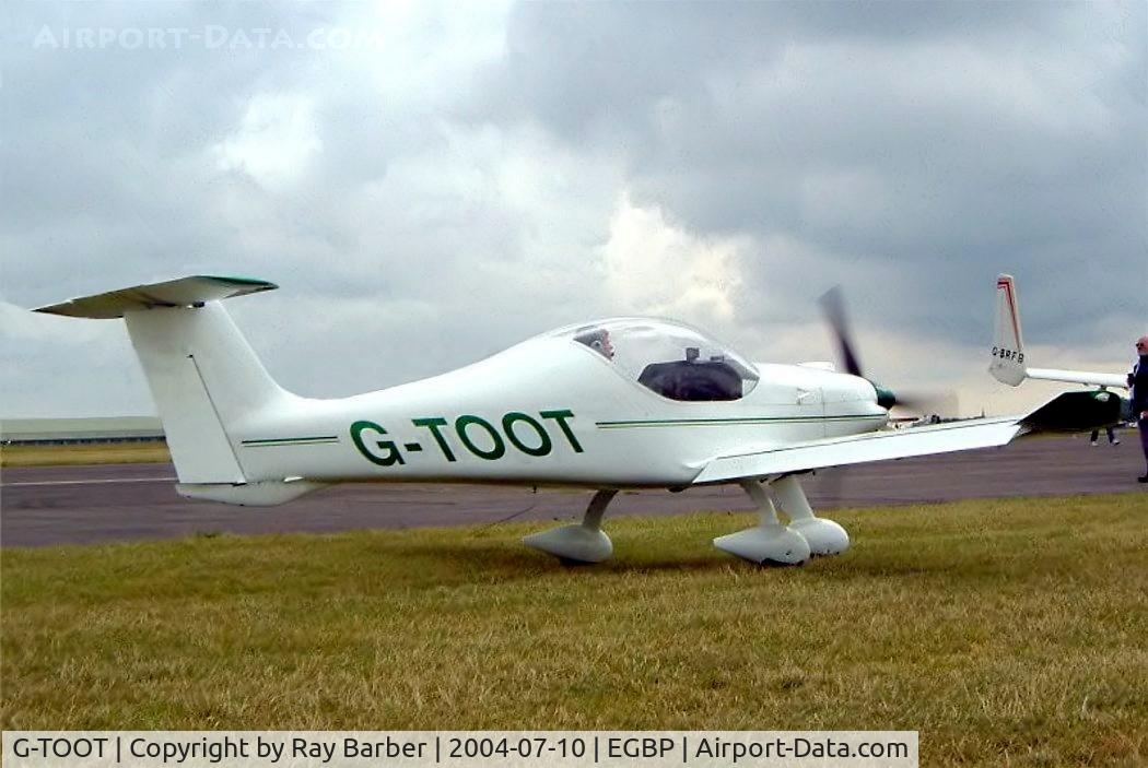 G-TOOT, 2003 Griffin Ek Dyn'Aero MCR-01 C/N PFA 301-13542, Dyn'Aero MCR-01  Banbi [PFA 301-13542] 10/07/2004. This was destroyed in a fatal crash at Moxton near Andover 2010-04-17 in which 2 people died .