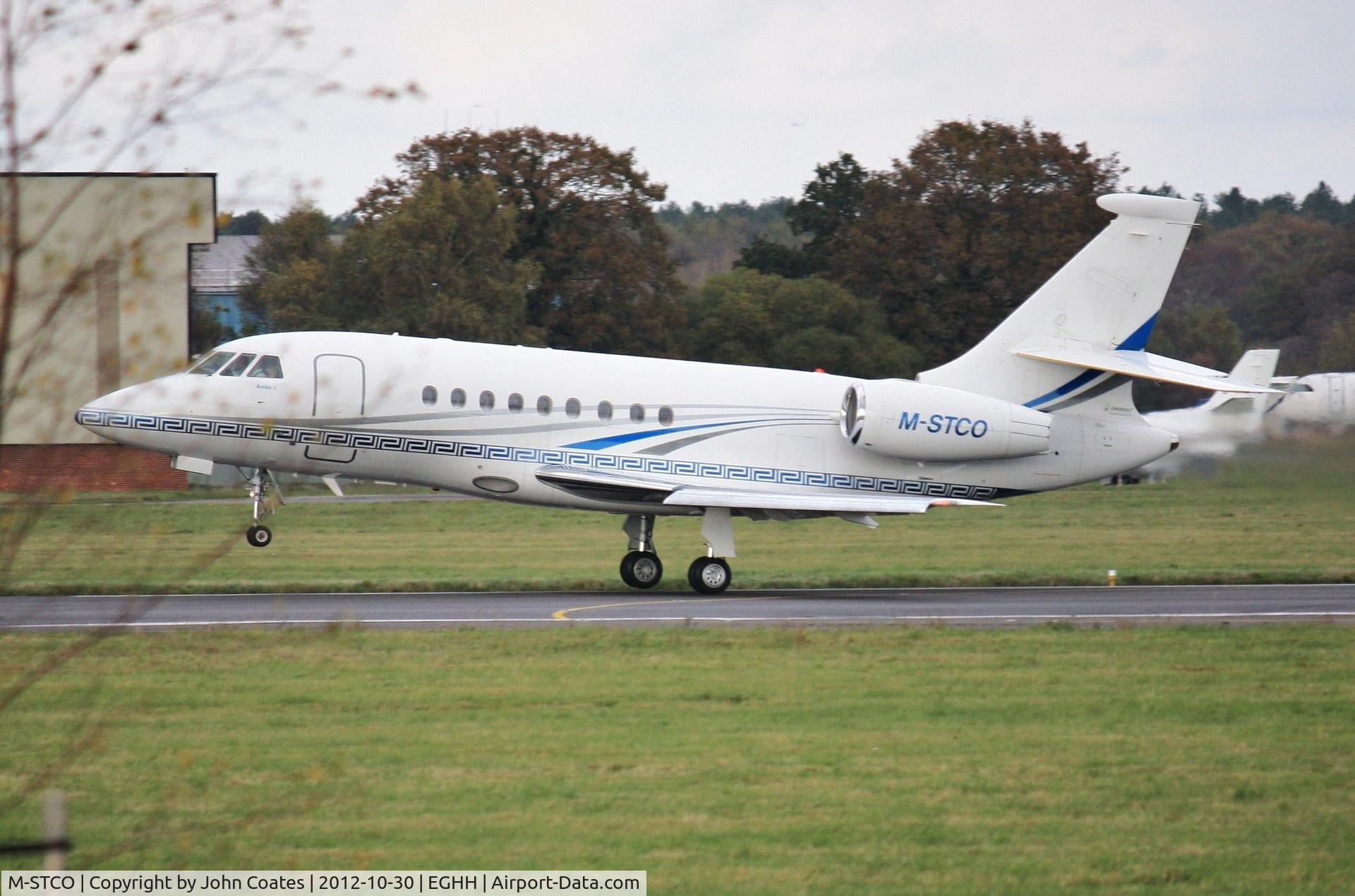 M-STCO, 2006 Dassault Falcon 2000EX C/N 110, Rotates through the landscaping
