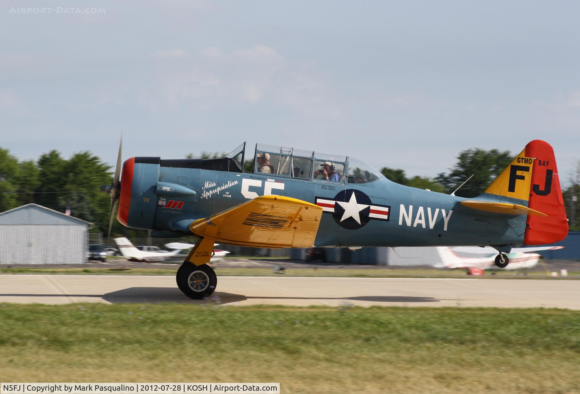 N5FJ, North American AT-6 C/N 88-14705, North American AT-6