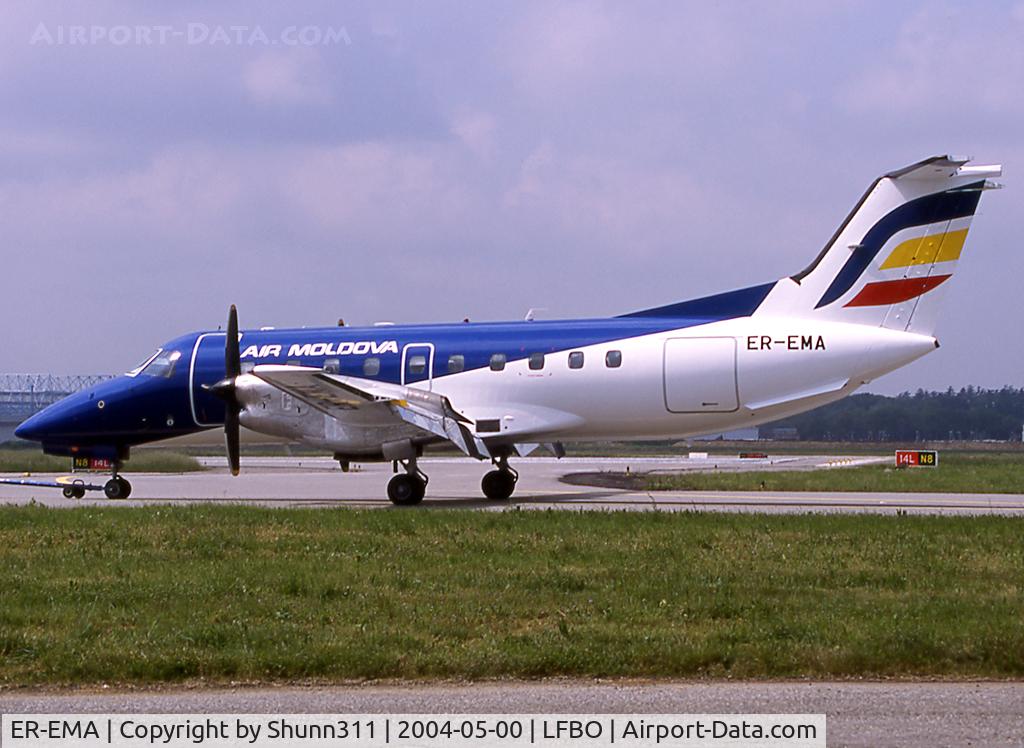 ER-EMA, 1990 Embraer EMB-120RT Brasilia C/N 120223, Moving to the Airport after maintenance @ SIDMI Facility...