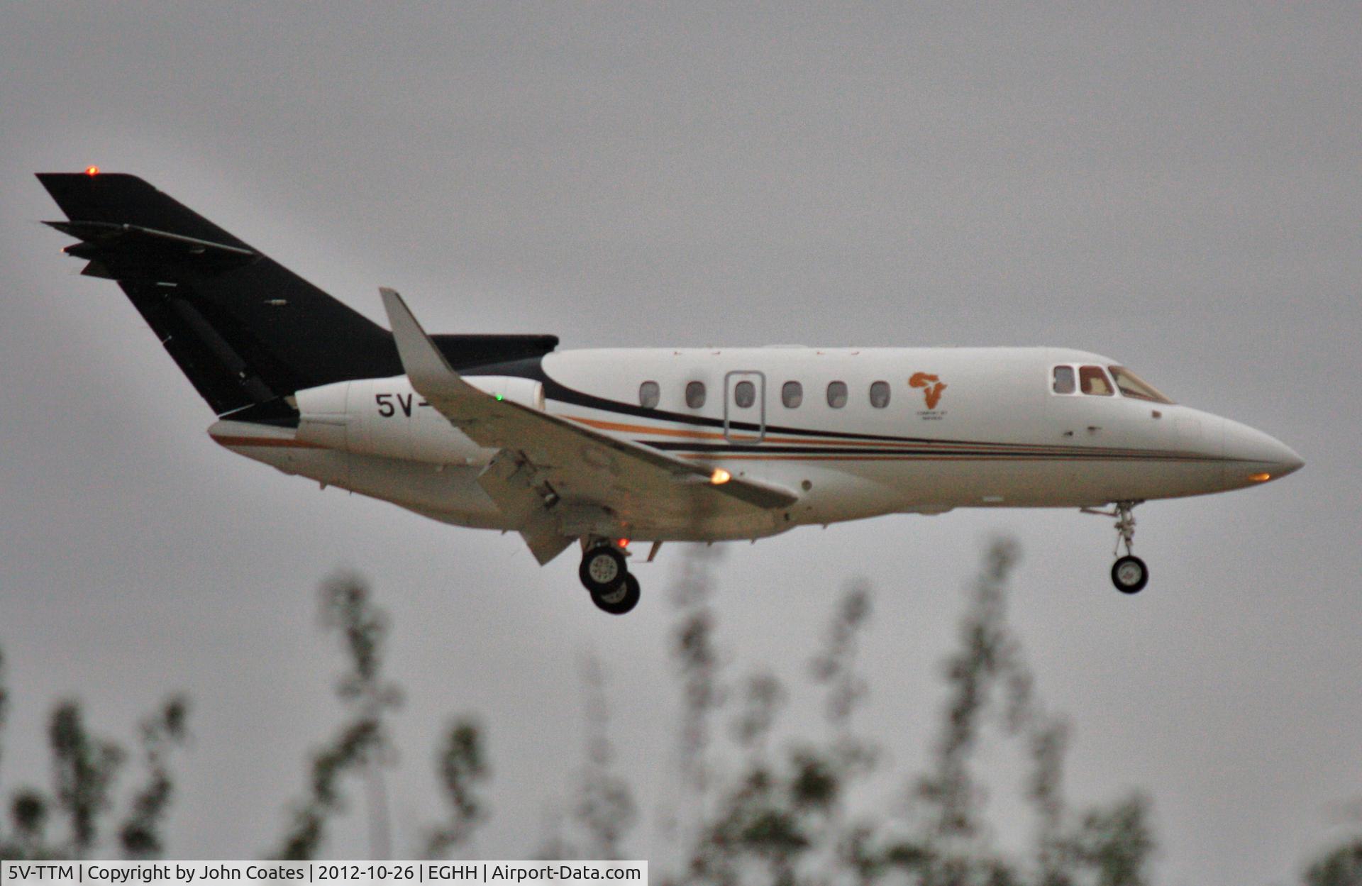 5V-TTM, 2003 Raytheon Hawker 800XP C/N 258632, Arriving to JETS