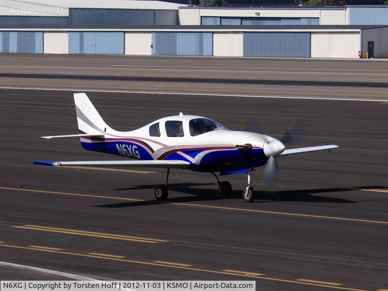 N6XG, 2008 Lancair Propjet C/N LIV-533, N6XG taxiing