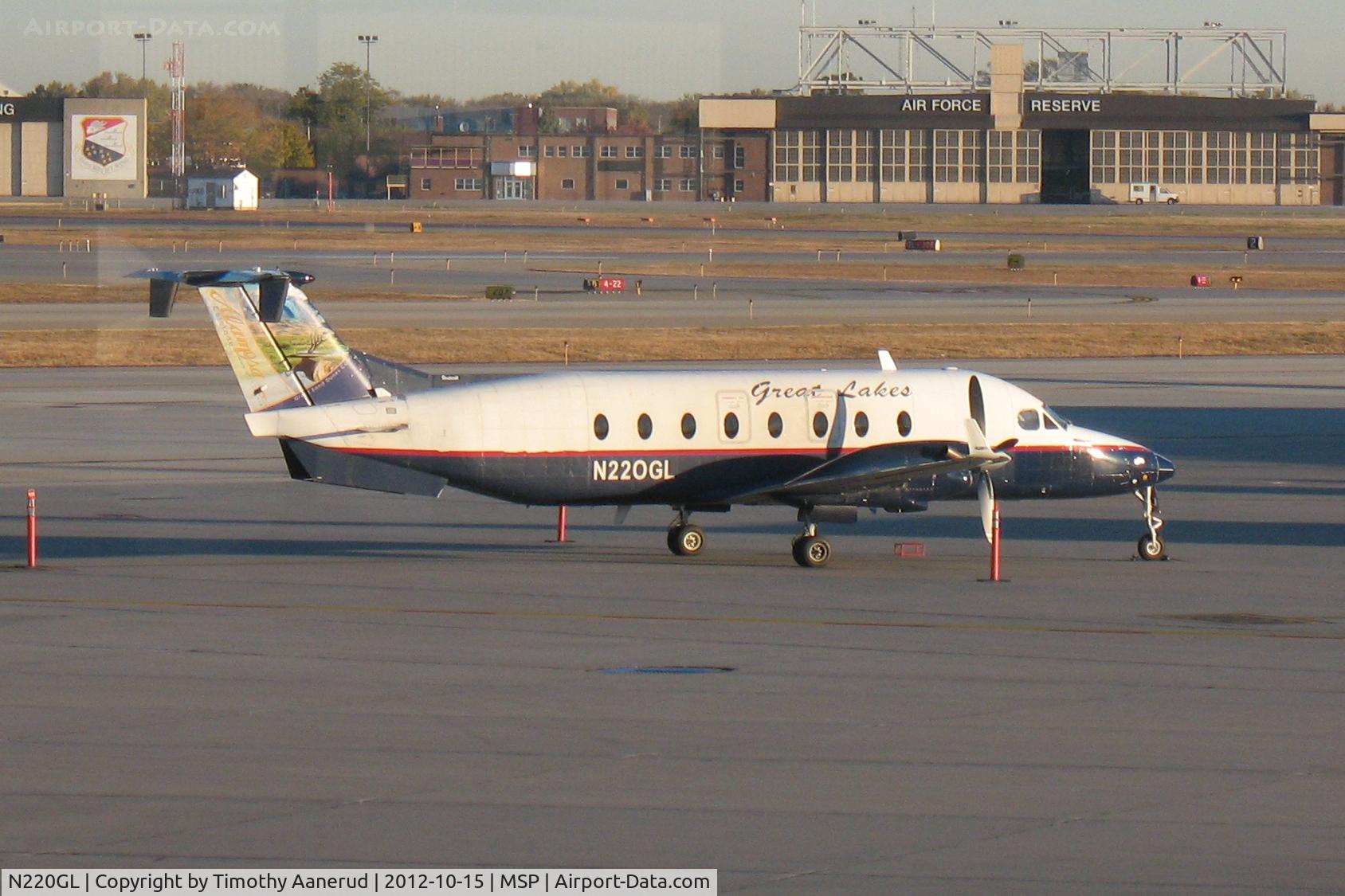 N220GL, 1996 Beech 1900D C/N UE-220, 1996 Beech 1900D, c/n: UE-220