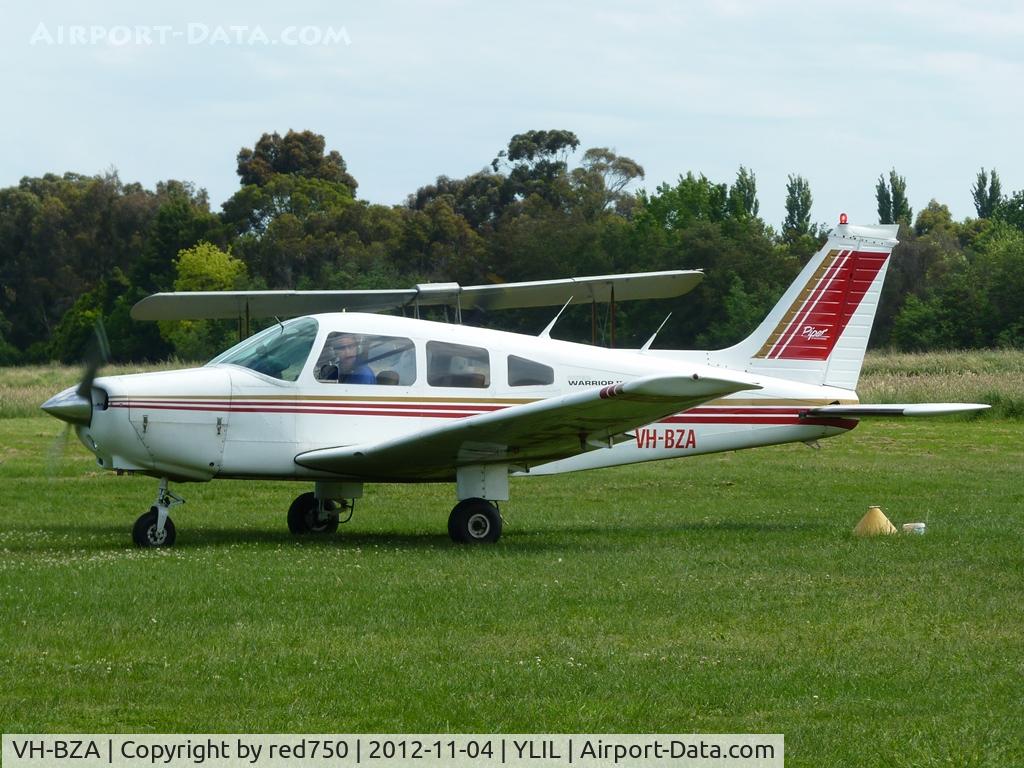 VH-BZA, 1978 Piper PA-28-161 C/N 28-7916038, VH-BZA taxying back from a training flight at Lilydale