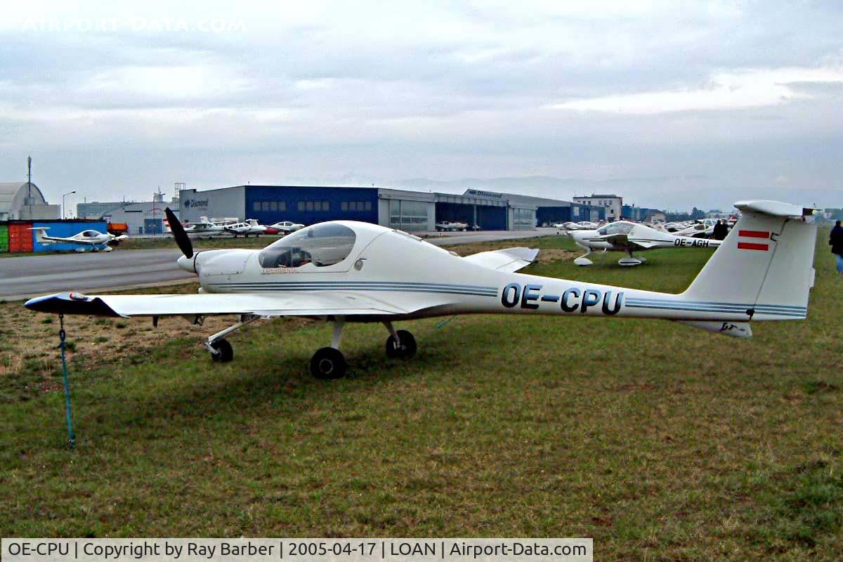 OE-CPU, HOAC LF-2 C/N 20002, HOAC DV-20 Katana [20002]  Weiner-Neustadt Ost~OE 17/04/2005