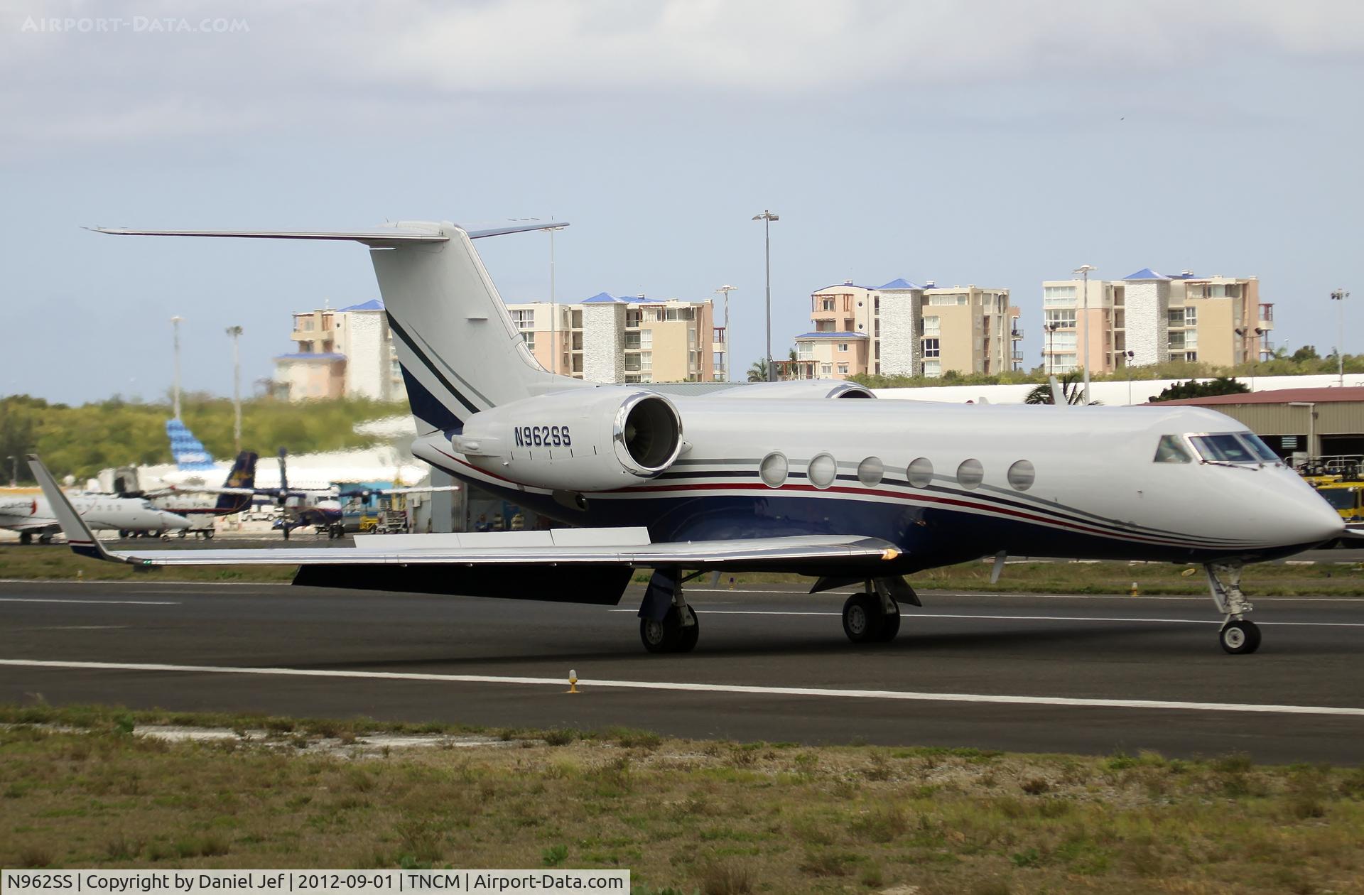 N962SS, 1989 Gulfstream Aerospace G-IV C/N 1121, N962SS