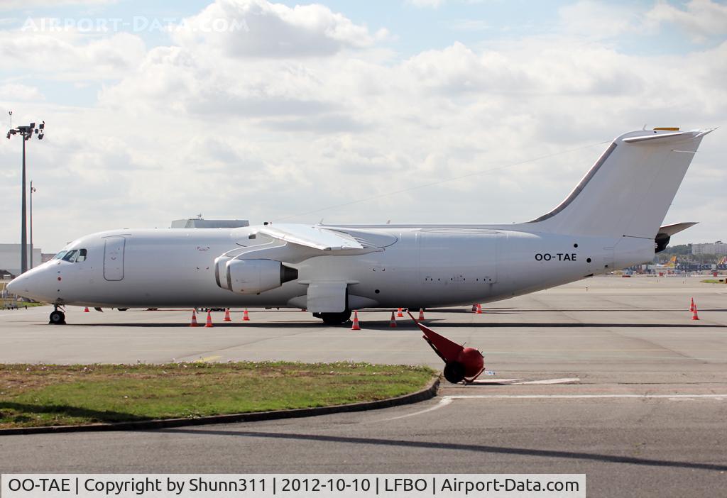 OO-TAE, 1990 British Aerospace BAe-146-300QT Quiet Trader C/N E3182, Parked at the Cargo apron in all white c/s without titles...