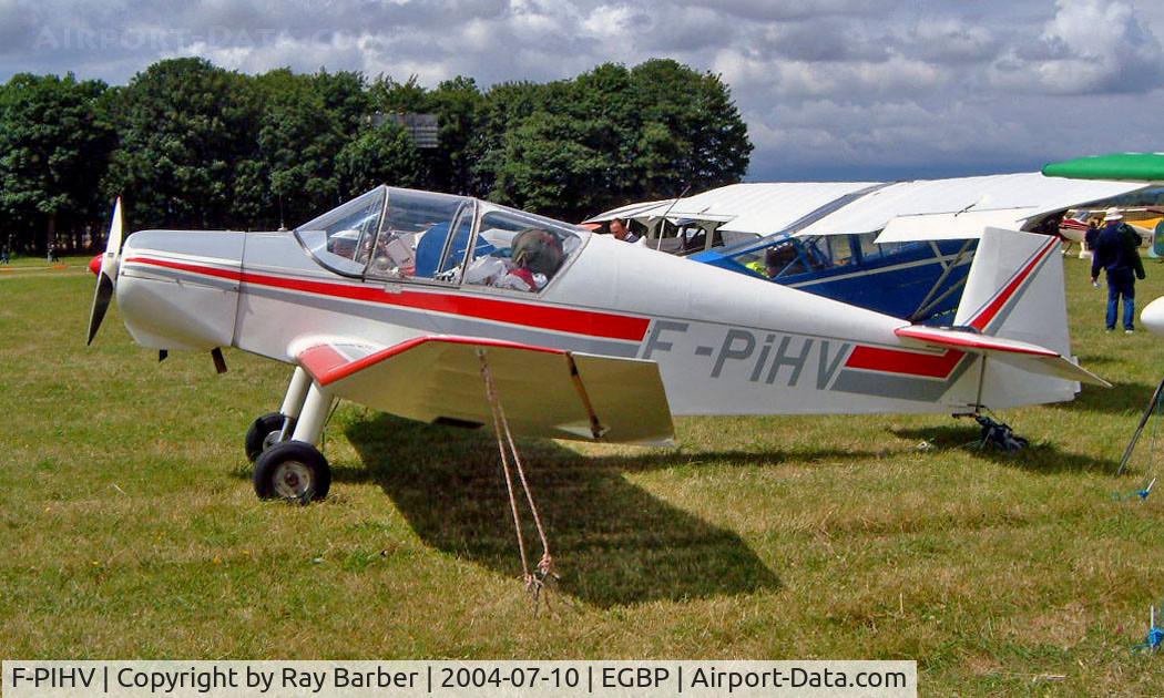 F-PIHV, Jodel D-112 C/N 619, Jodel D.112 [619]  Kemble~G 10/07/2004. Note how they have done the (i) in the registration.