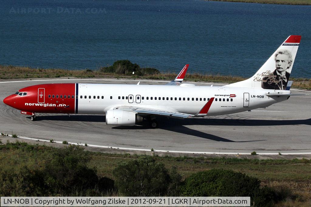 LN-NOB, 2008 Boeing 737-8FZ C/N 34954, visitor