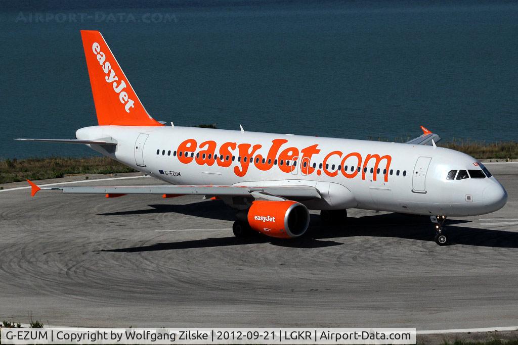 G-EZUM, 2012 Airbus A320-214 C/N 5020, visitor