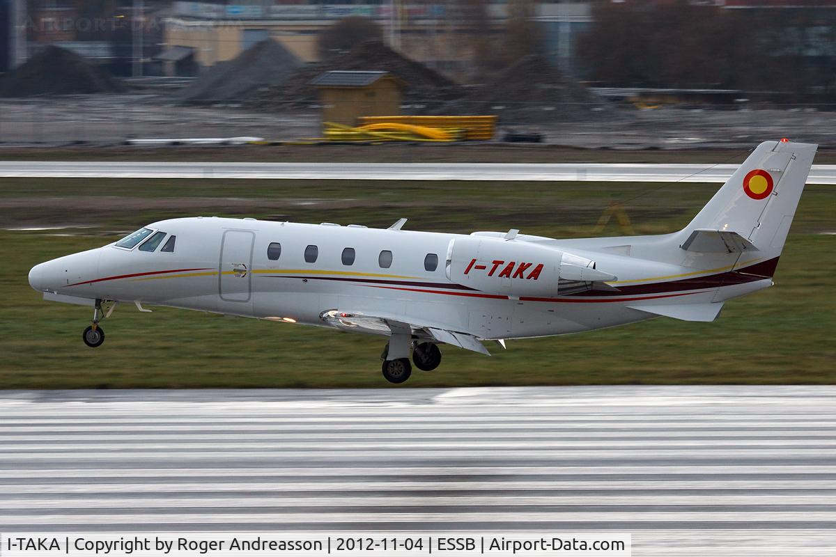 I-TAKA, 2005 Cessna 560XLS Citation Excel C/N 560-5537, Esair