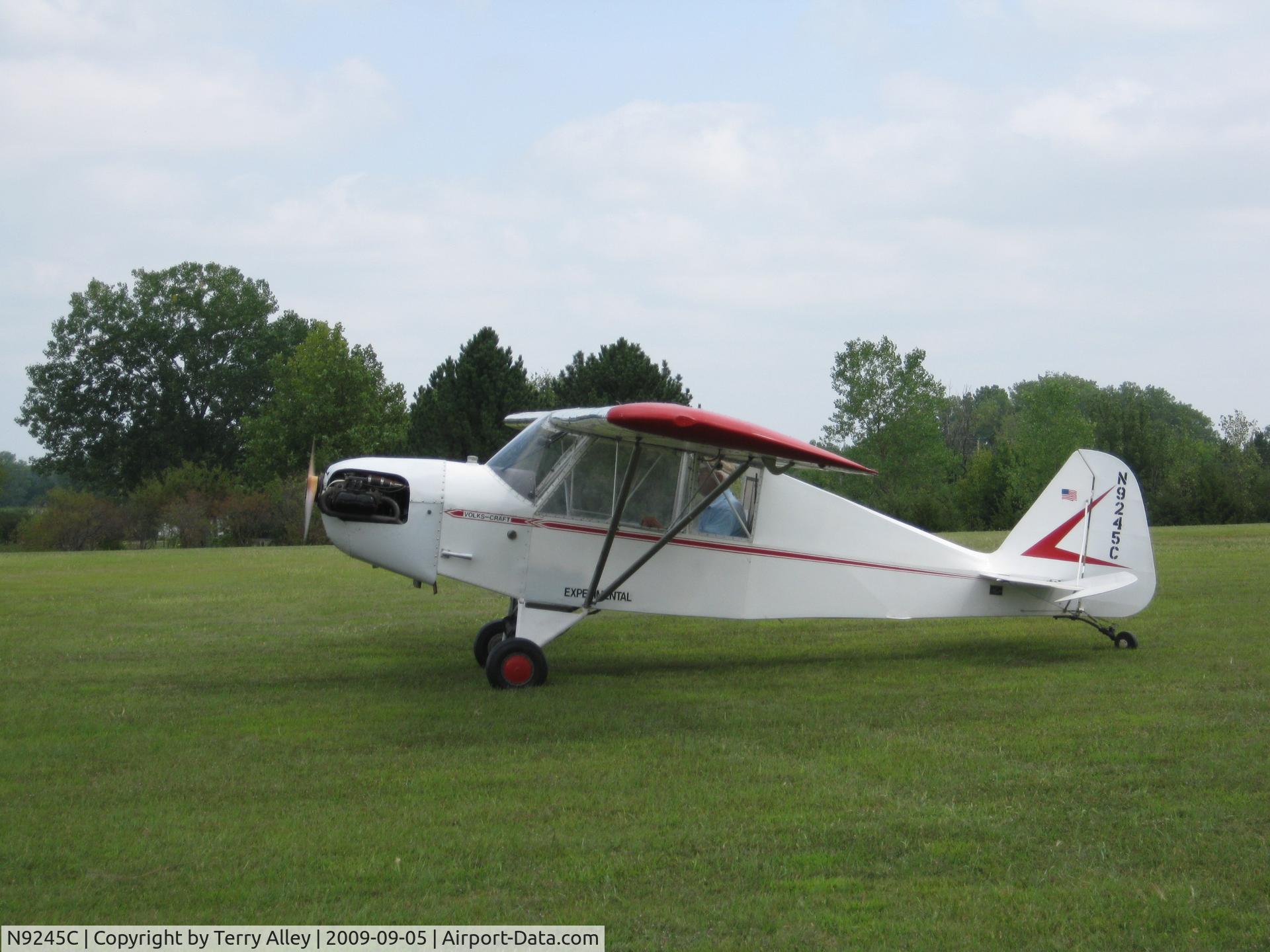 N9245C, 1995 Swearengin P/kippenberger S VOLKS CRAFT-SK-200 C/N SK-001, Aircraft with Pilot Lawrence Alley
Now owned by Tornado Alley Aircraft Company