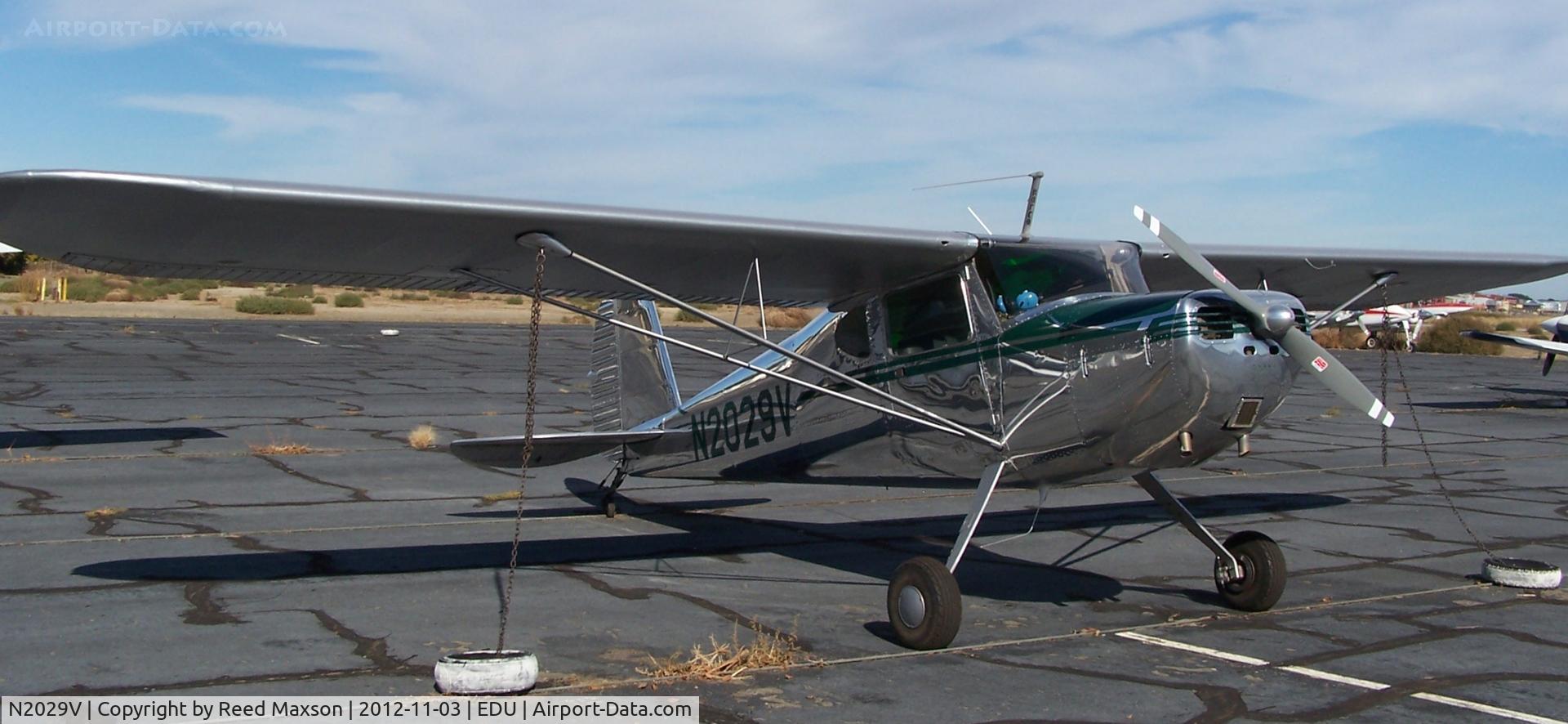 N2029V, 1947 Cessna 140 C/N 14242, right front