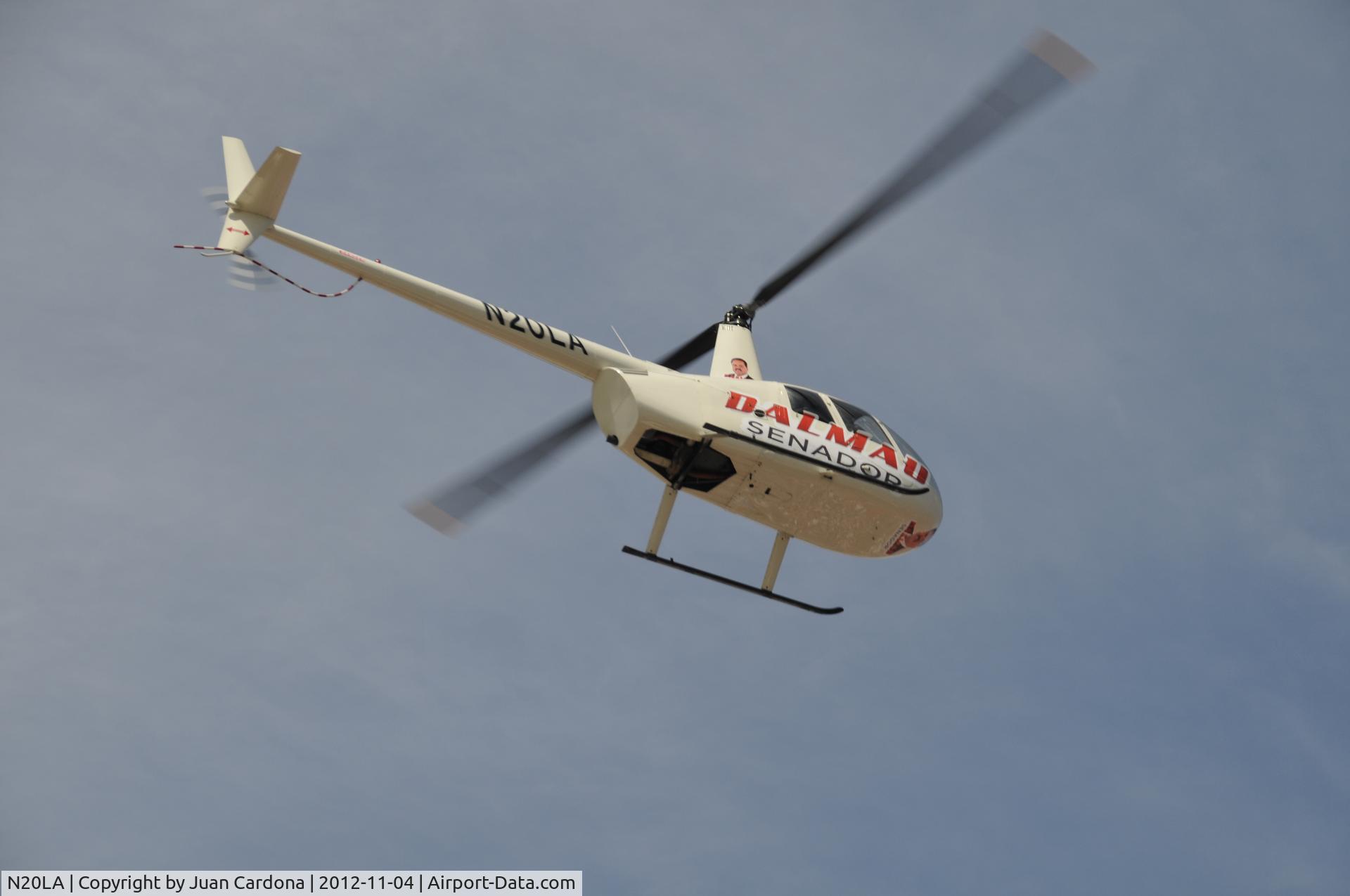 N20LA, Piper PA-28-180 C/N 287205057, Low fly over political activity