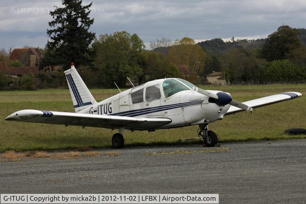 G-ITUG, 1967 Piper PA-28-180 Cherokee C/N 28-4121, Parked