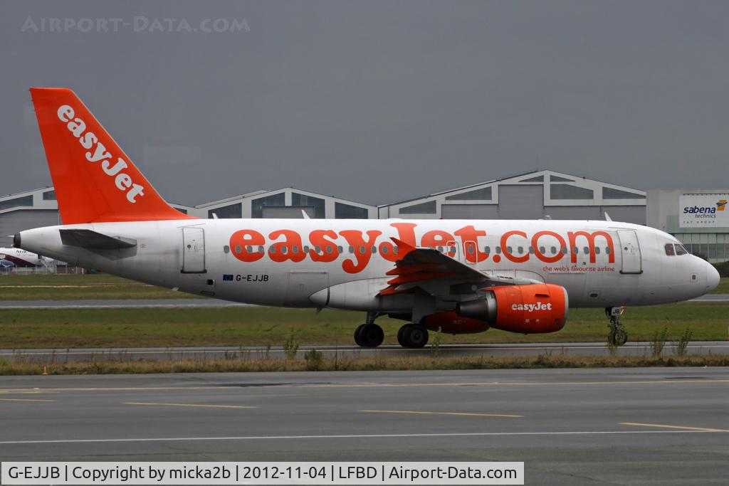 G-EJJB, 2004 Airbus A319-111 C/N 2380, Taxiing