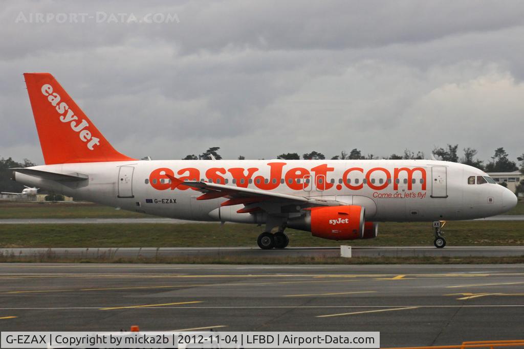 G-EZAX, 2006 Airbus A319-111 C/N 2818, Taxiing