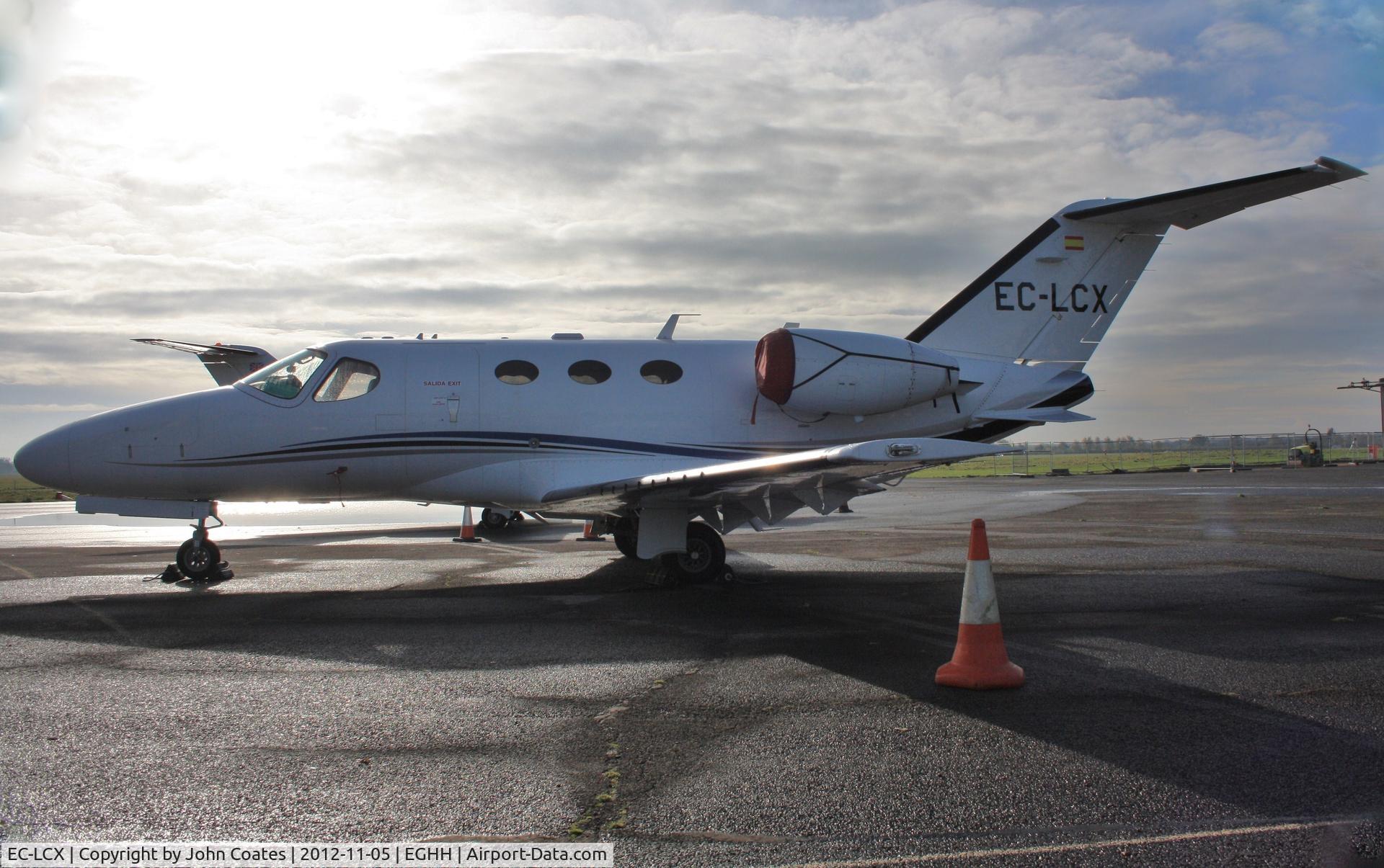 EC-LCX, 2009 Cessna 510 Citation Mustang Citation Mustang C/N 510-0235, Into a low winter sun