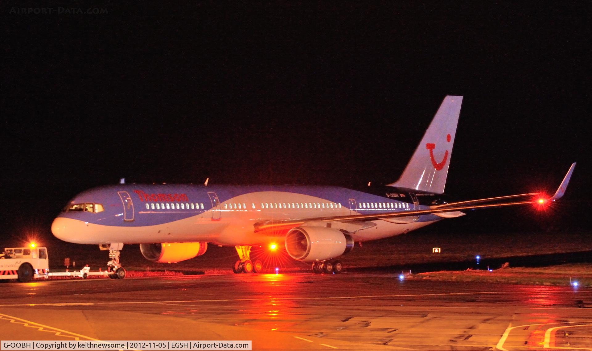 G-OOBH, 1999 Boeing 757-236 C/N 29944, New colour scheme with lights !